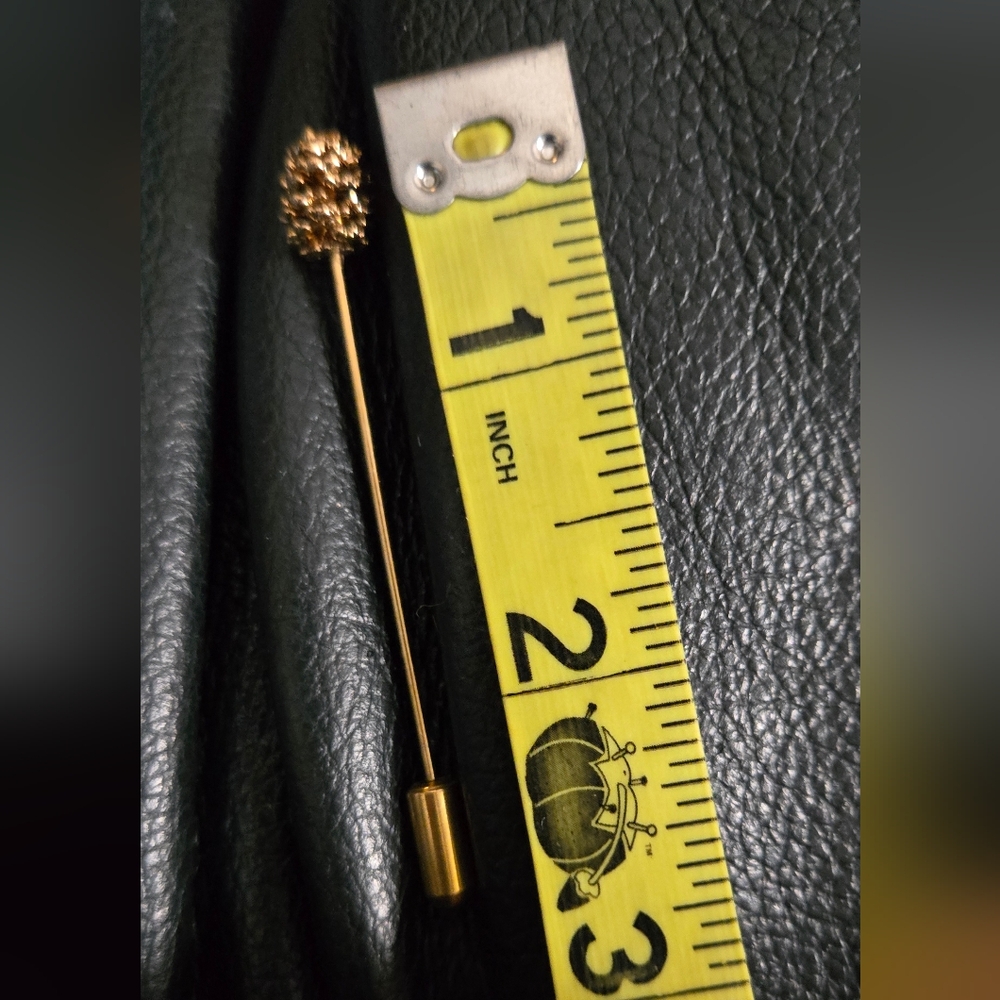 Gold/bronze Artizan Mini Pinecone Tie Pin - Picture 2 of 3
